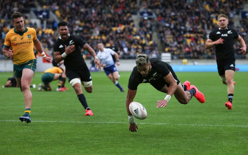 All Blacks Rieko Ioane dives in for a disallowed try. 2020.
