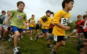 Kids running. New Zealand, 2008. Photo: ALPHAPIX / PHOTOSPORT