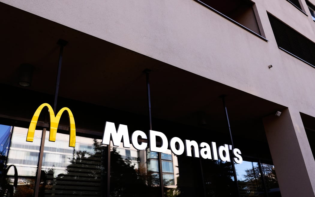 ZRICH, SWITZERLAND - NOVEMBER 13: The McDonalds Corporation logo, the American multinational fast food chain and the worlds largest fast food restaurant chain and worlds second-largest private employer, captured in its Letzipark restaurant on November 13, 2023, in Zrich, Switzerland. (Photo by Joan Cros/NurPhoto) (Photo by Joan Cros / NurPhoto / NurPhoto via AFP)