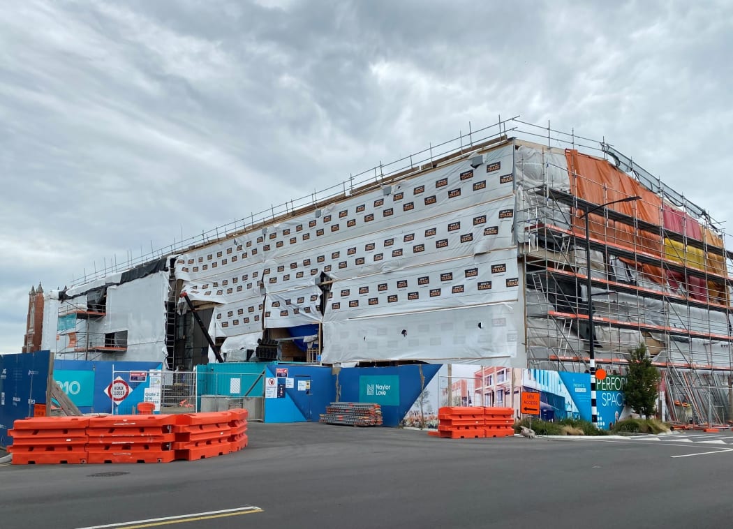 The installation of windows and facade is currently underway at Ashburton's new $56.75 million library and civic building, Te Pātaka a kā Tuhituhi and Te Waharoa a Hine Paaka.