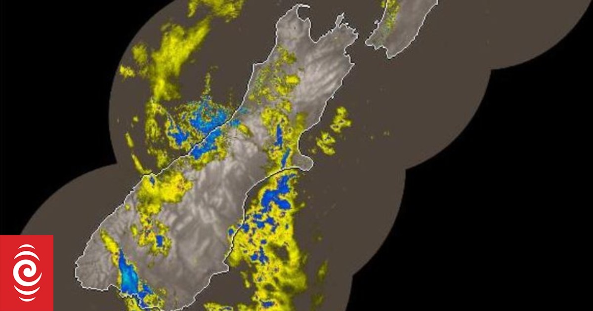 Lightning strikes over South Island as thunderstorms sweep in