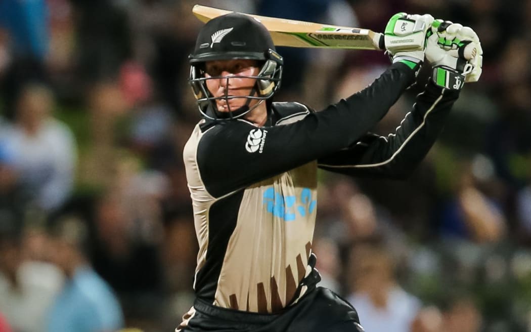 Martin Guptill on his way to 87 not out, 2nd T20 against Pakistan, Hamilton, January, 2016.
