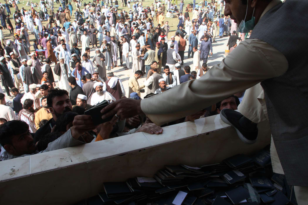 eleven-women-killed-in-afghanistan-visa-stampede-rnz-news