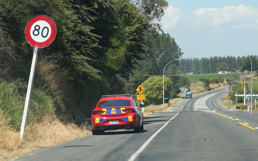 Mucha policía para vigilar a los conductores de Pascua