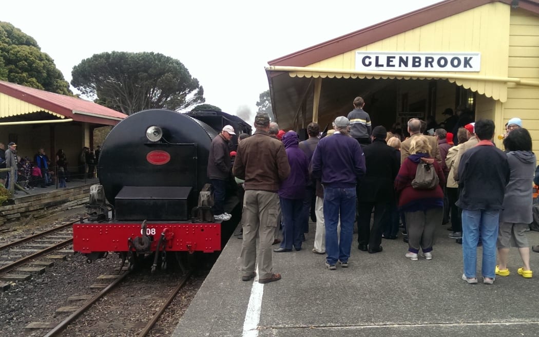 Hundreds turned out at the Glenbrook Station for a ride.