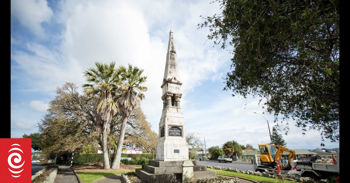 Calls for south Auckland colonial statue to be removed RNZ
