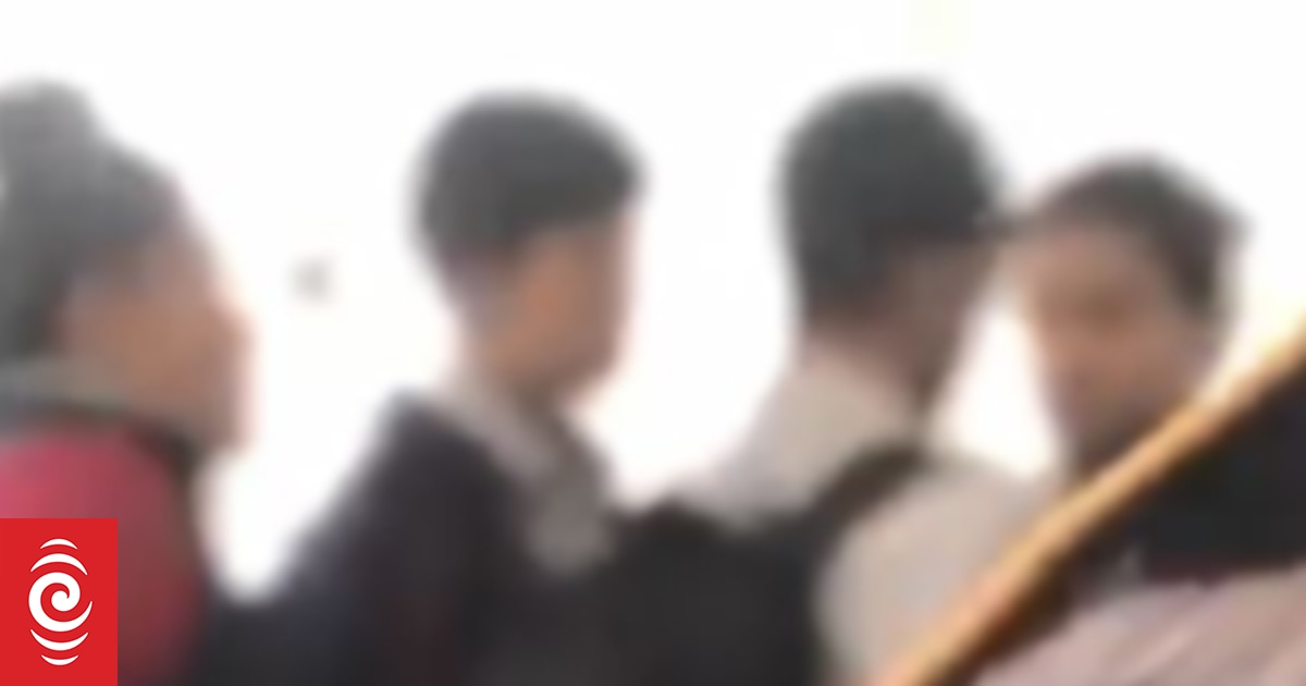 Student 'traumatised' after being knocked unconscious at Mount Roskill Grammar School - Vimarsana News
