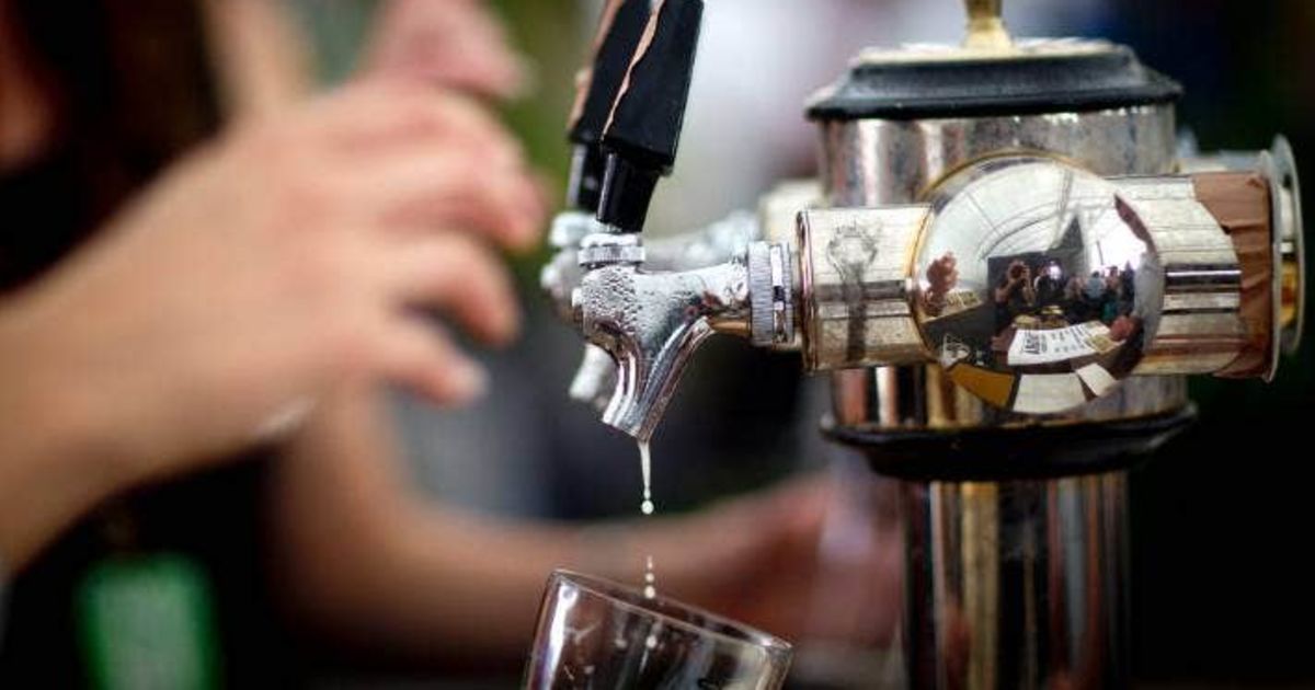 Anti-alcohol harm campaigners welcome government's liquor sales reform plan