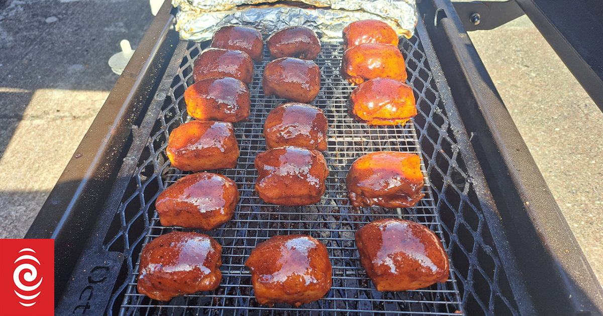 'A flavour you can't replicate': Competitive BBQ heats up in NZ - Vimarsana News