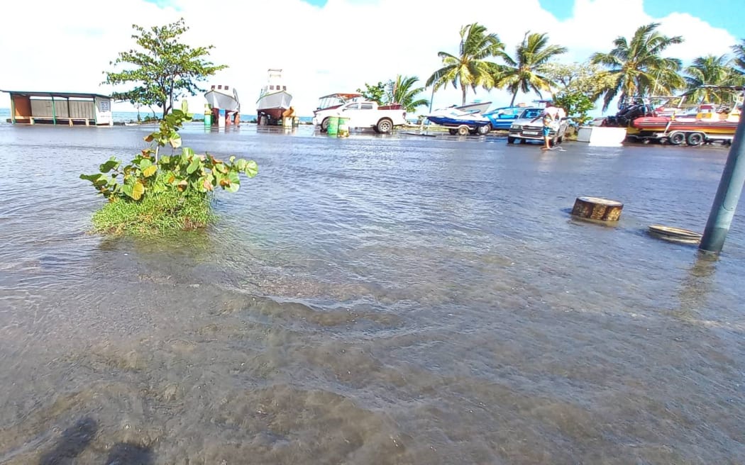 Tahiti district battered by massive swells RNZ News