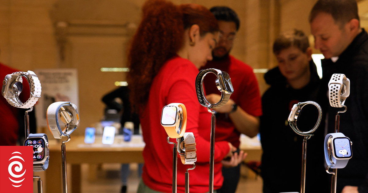 Apple to halt US sales of some smartwatches over patent dispute - Vimarsana News