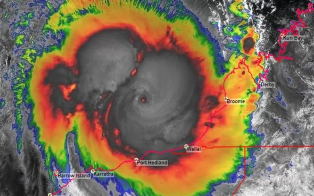 El ciclón Ilsa azota el oeste de Australia