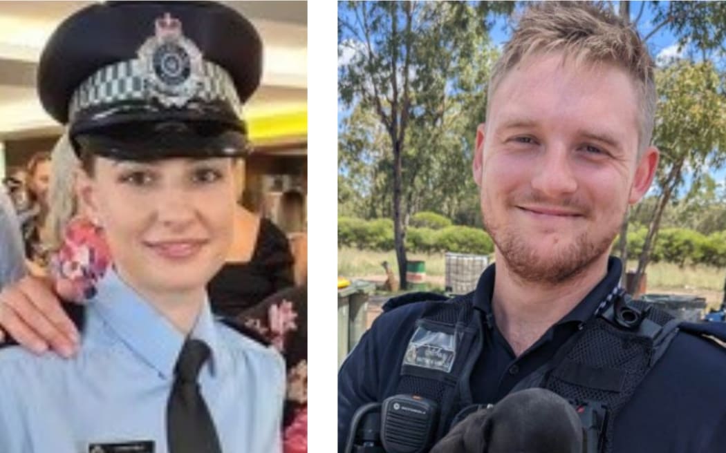 La police du Queensland a déclaré que l'agent Rachel McCrow, 29 ans, et l'agent Matthew Arnold, 26 ans, ont été tués lors d'un siège dans une propriété rurale éloignée.