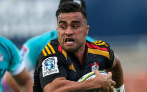 The Chiefs captain Liam Messam on the charge.