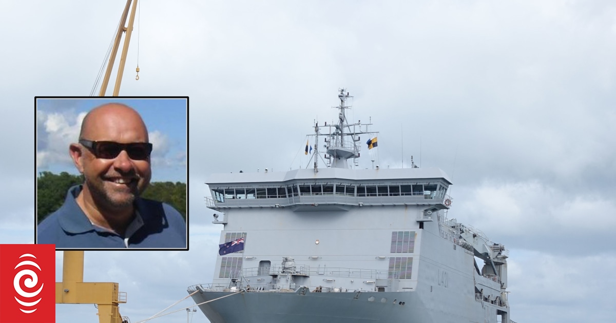 Guilty Navy Commander Dismissed | RNZ News