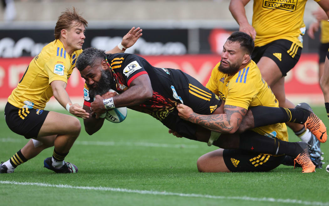 Super Rugby Pacific: Momentum keeps on building for a Chiefs' title ...