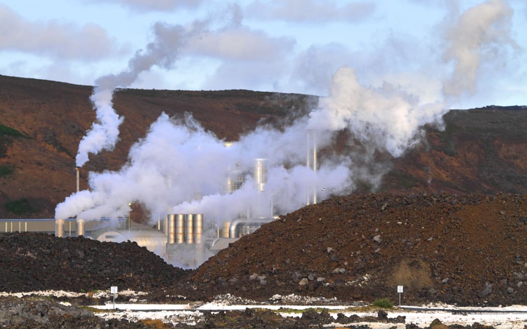 Central eléctrica de Svartsengi en Islandia.