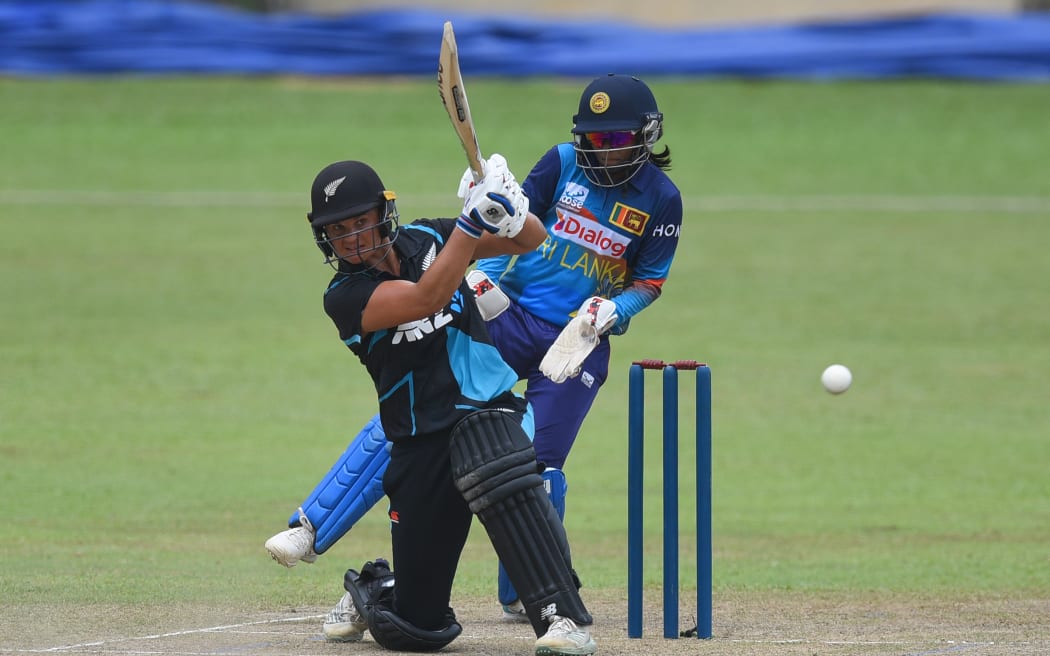 Suzie Bates in action against Sri Lanka, 2023.