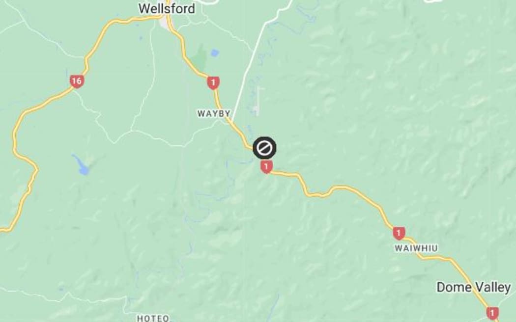 SH1 south of Wellsford reopens after rockfall forced closure RNZ News