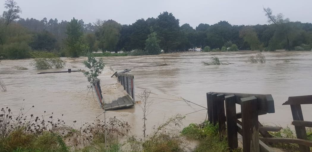 Authorities poised to act as severe weather travels down North Island
