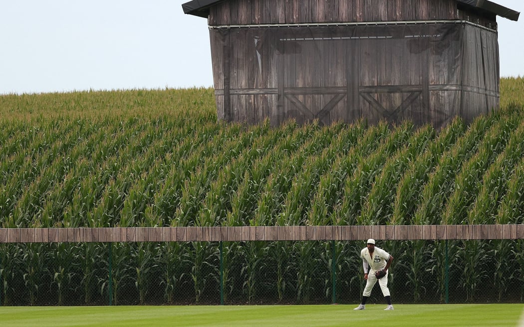 Tim Anderson's walk-off home run lifts White Sox at Field of Dreams