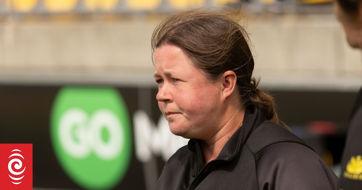 Phoenix women looking for new coach - Vimarsana News