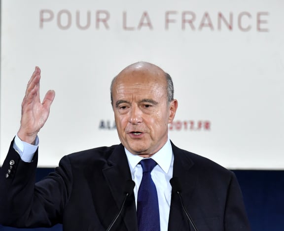 Bordeaux's mayor and right-wing Les Republicains (LR) party's candidate for the party's primary ahead of the 2017 presidential election, Alain Juppe delivers a speech campaign rally in BOrdeaux on November 9, 2016.