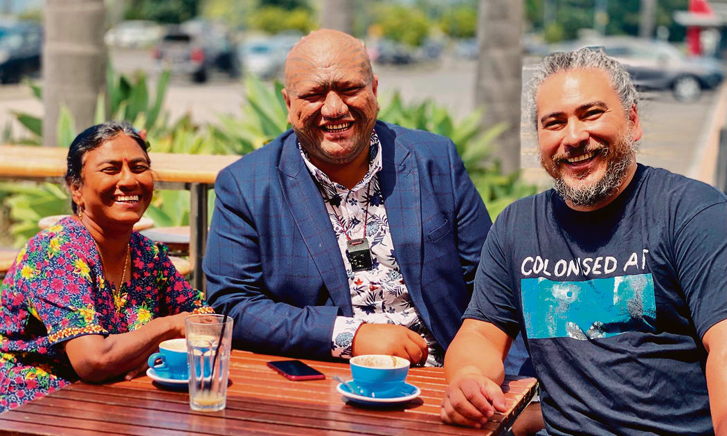 Siva Panadam and Louis Rapihana have agreed to work together to further the use of te reo Māori after their differences were resolved in a café meeting with mutual friend Toi Kai Rākau Iti.