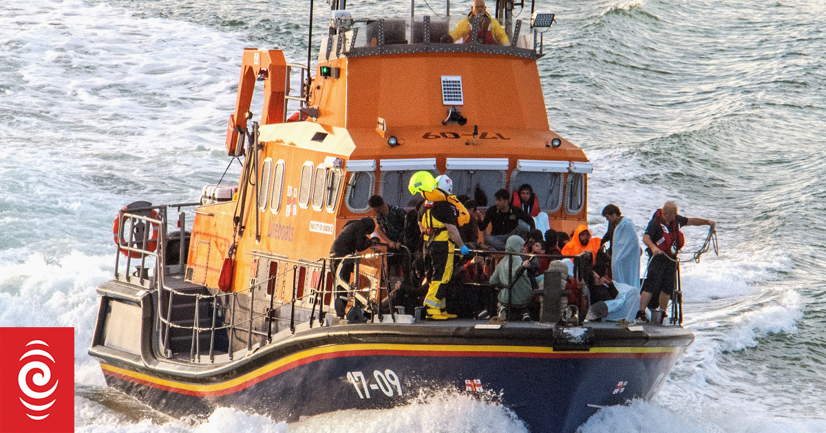 Migrant boat sinks in English Channel killing six people - Vimarsana News