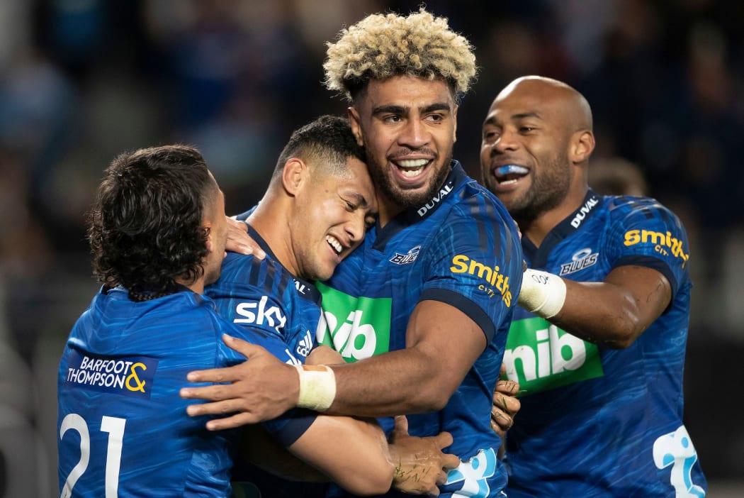Blues narrowly beat the Brumbies to secure spot in all-NZ Super Rugby final