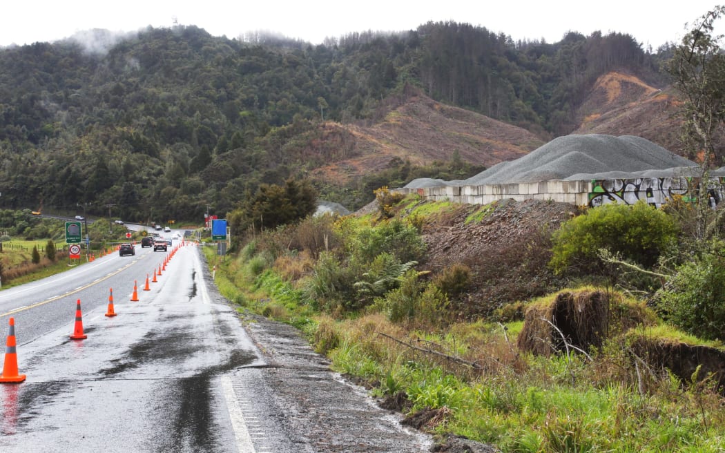 On the Brynderwyns' south side, the new viaduct idea would direct traffic north over a quarry (to the right and back of this photo), instead of the existing SH1 route (left).