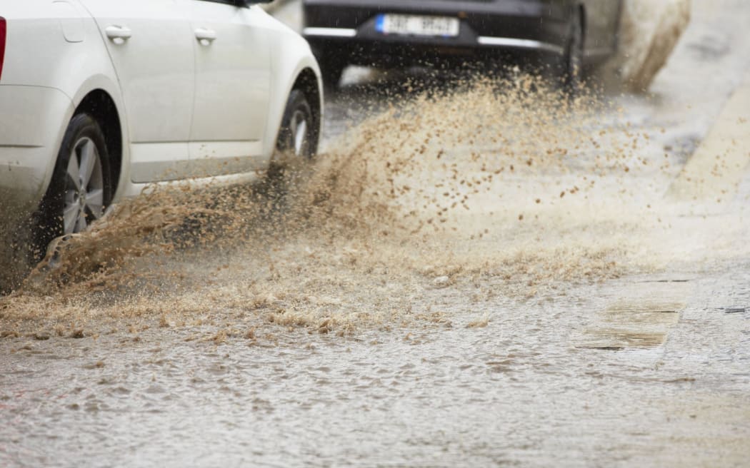 Slips and surface flooding warnings for Taranaki RNZ News