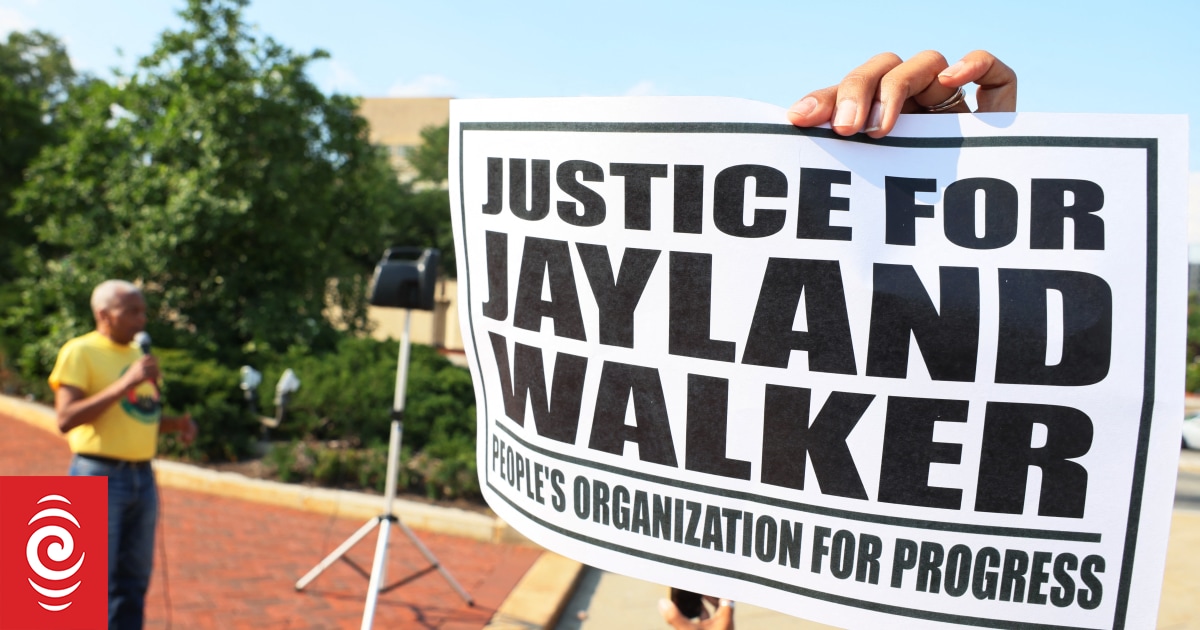 Family sues US city and eight officers who shot Jayland Walker - Vimarsana News