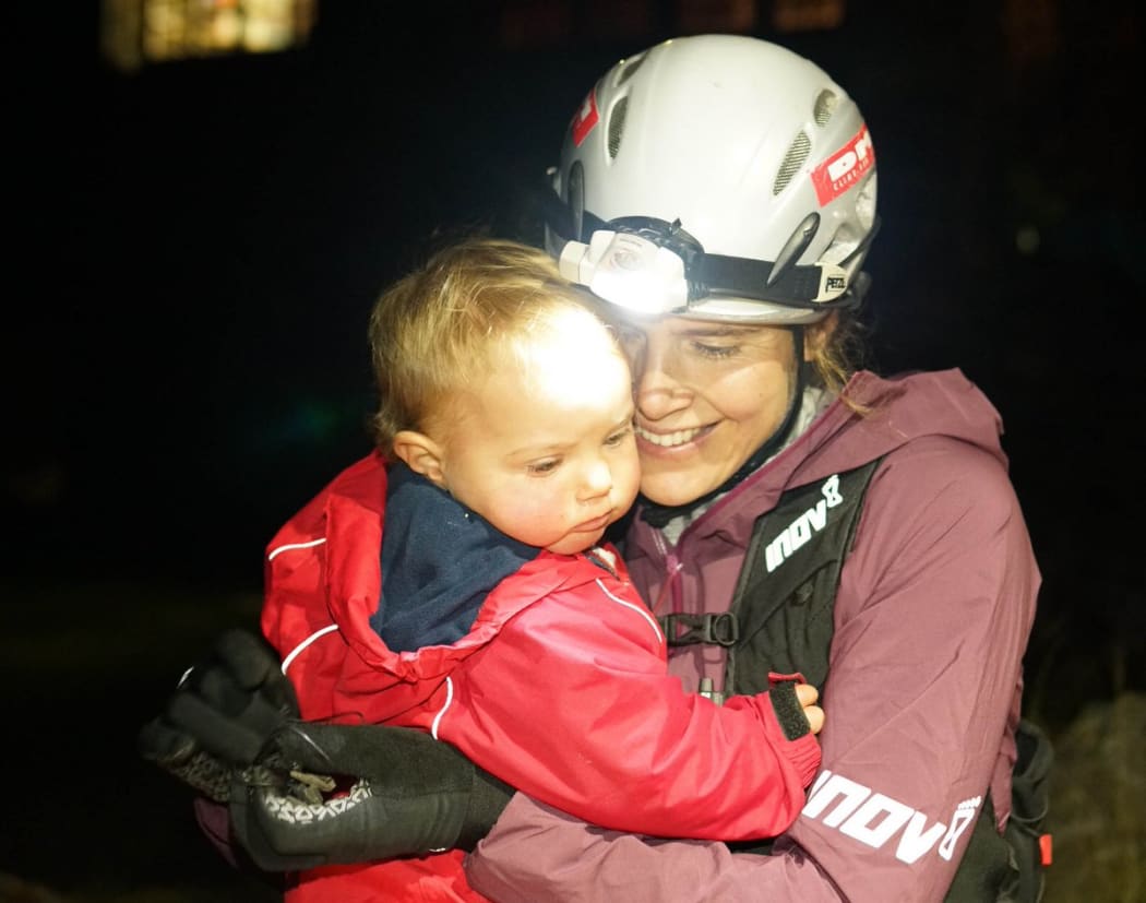 Scottish runner Jasmin Paris with her baby.