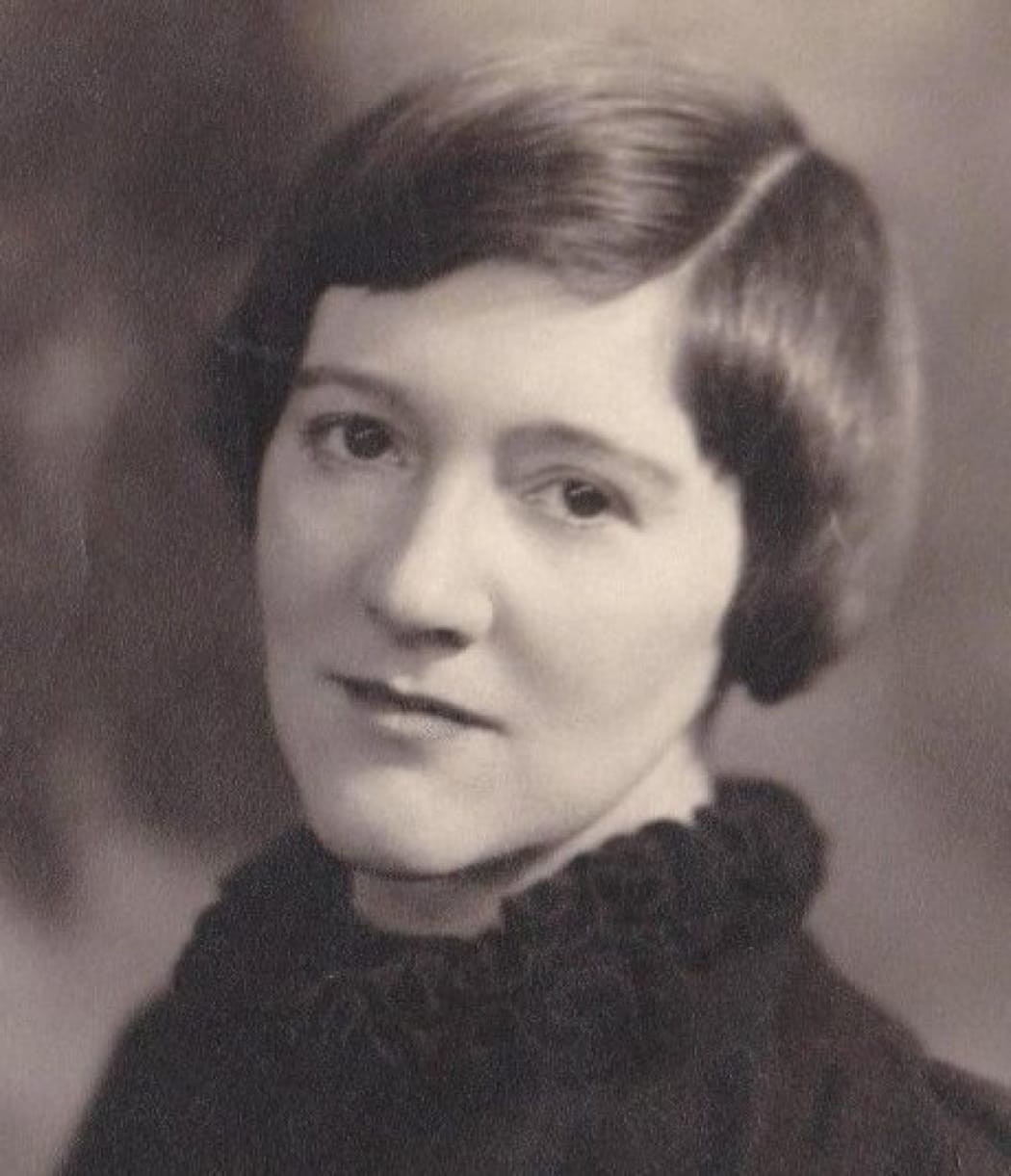 Vera Moore