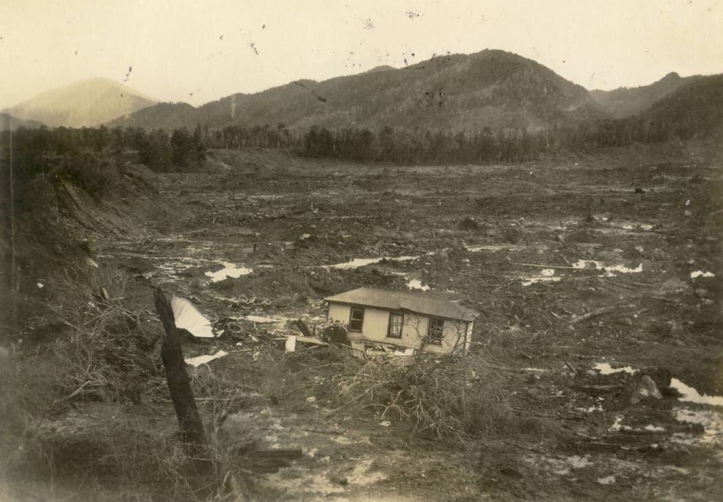 Morel’s house destroyed by Busch’s Slip in Matakitaki Valley, after the Murchison earthquake 1929.