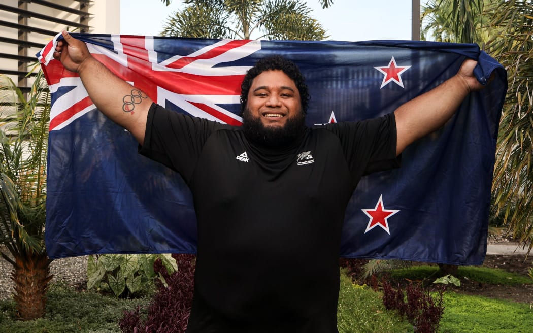 Weightlifter David Liti will be the New Zealand team flagbearer at the Pacific Games in Solomon Islands.