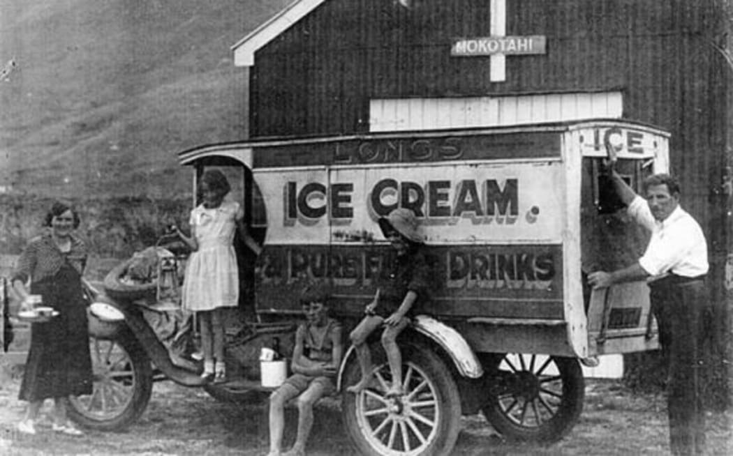 Robert (Bob) Long (right) with family and Ice Cream truck, Mahia, ca. 1920.