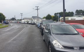 The line of cars waiting for Covid-19 testing in New Plymouth.