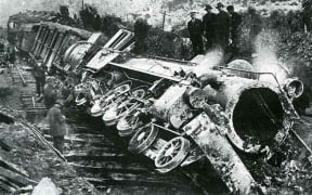 Memorial honours those who died in Ongarue train disaster 100 years ago
