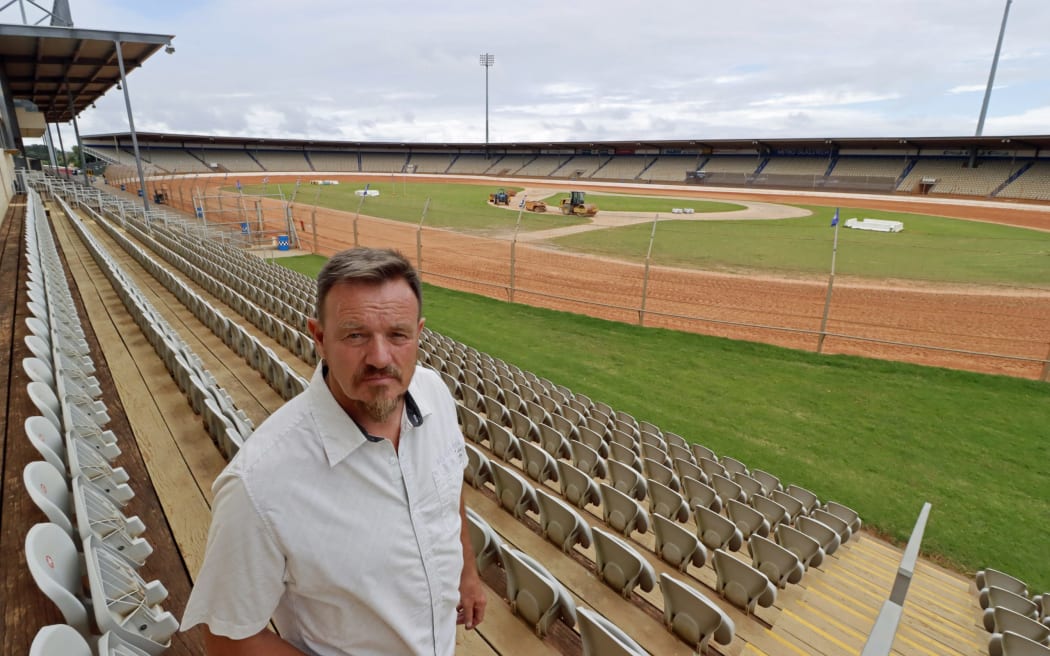 Bay of Plenty Speedway Association member Rodney Wood wants the speedway to remain at Baypark.