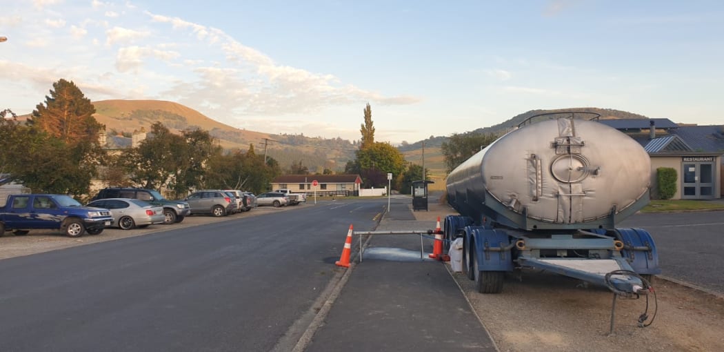 A water tanker near the Golden Fleece Hotel in Waikouaiti where high lead levels were discovered in the water supply.