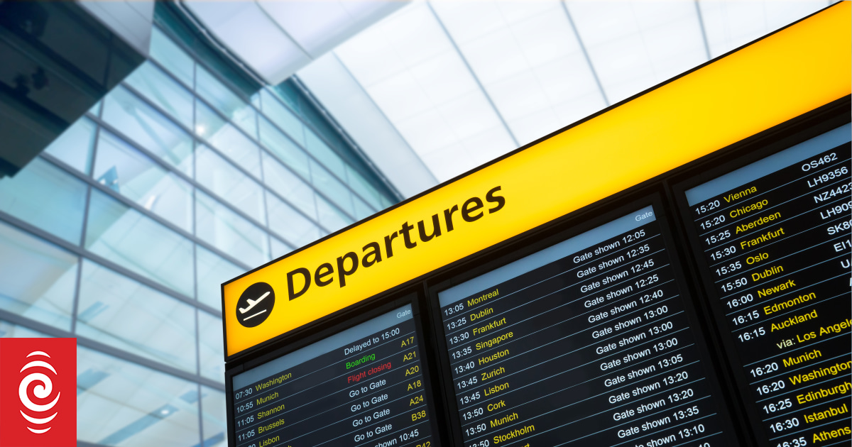 uk-working-holiday-visa-scheme-expansion-arrives-early-rnz-news