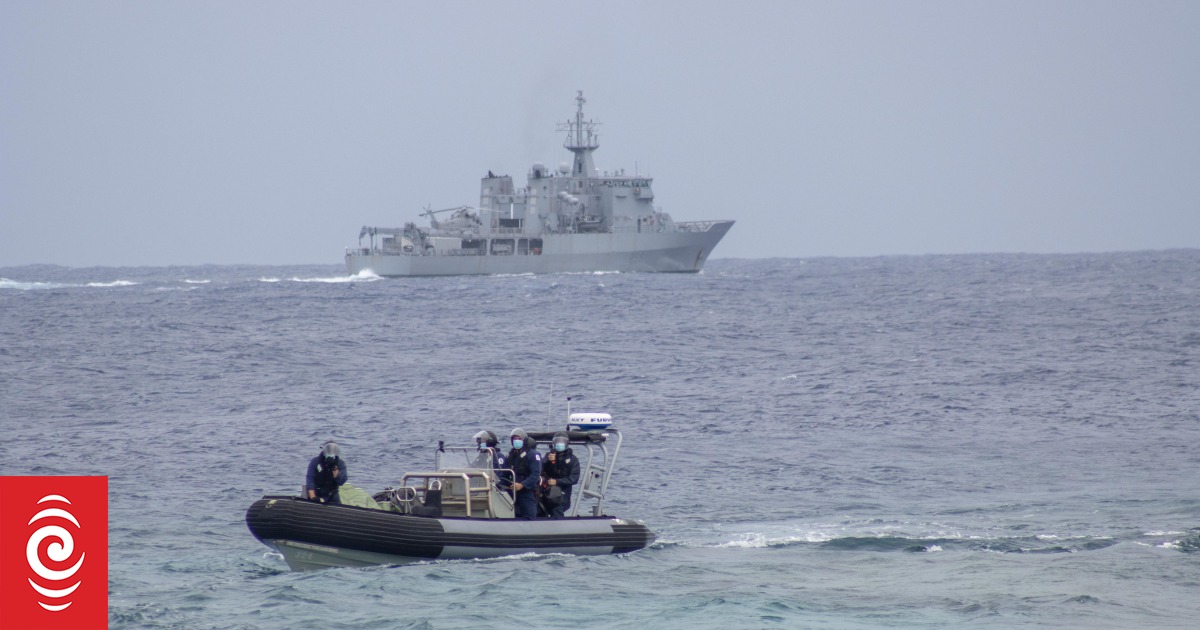 Ein Drittel der Schiffe der NZ Navy liegt still, während das Personal der Verteidigungskräfte abreist