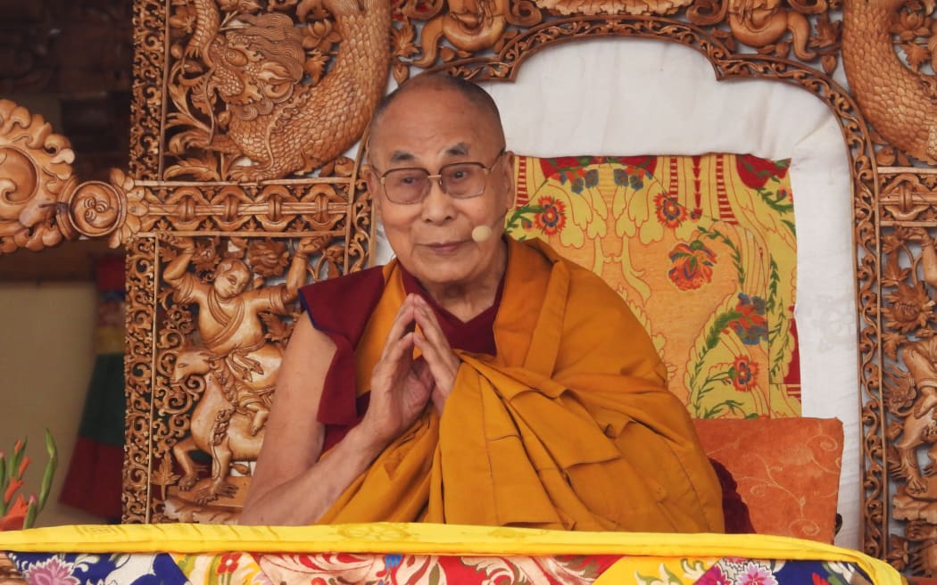 Dalai Lama regrets asking boy to #39my tongue #39 RNZ News