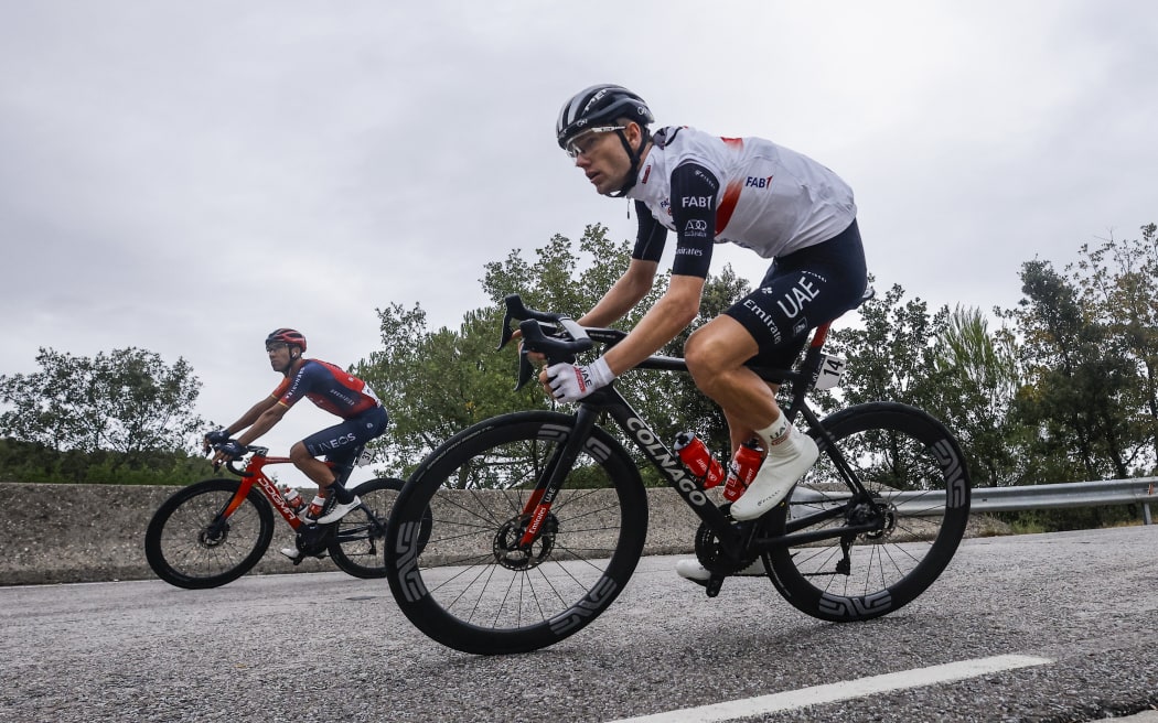 Finn Fisher-Black sube al escenario en España