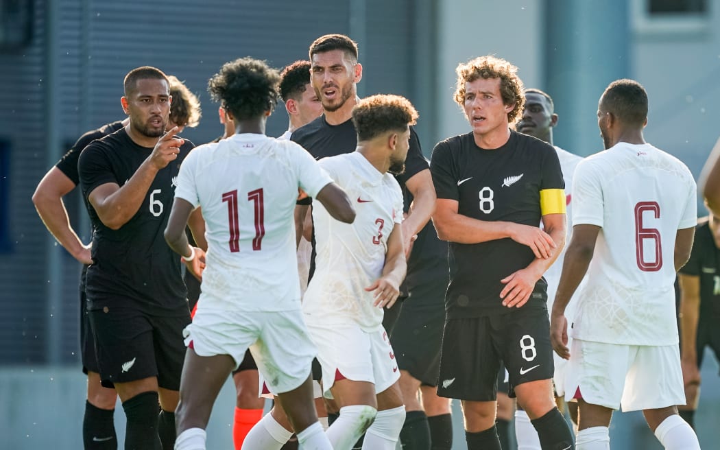 Qatar FA niega insultos raciales contra jugador de All Whites