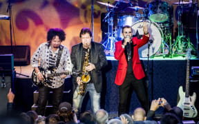 Steve Lukather with former Beatle Ringo Starr in June 2018 and saxophonist  Warren Ham (Kansas, Toto & Donna Summer).