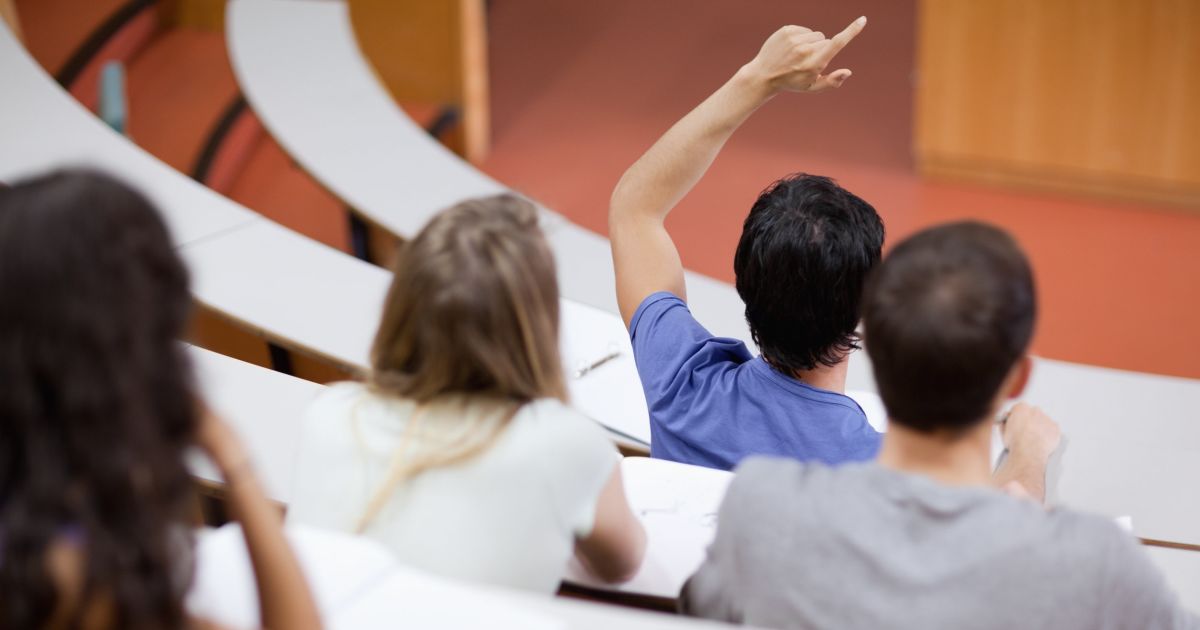 Jak edukacja w Nowej Zelandii wypada na tle innych krajów OECD?