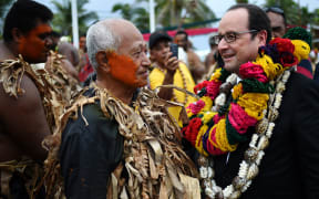 Francois Hollande welcomed in Kingdom of Alo on Futuna island